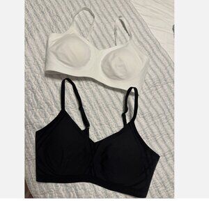 2 Honeylove Liftwear Silhouette Wire Free Bras Size Small LWBR0201 Black & White